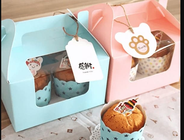 2 cupcake boxes